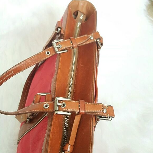 Coach tote bag ❄price drop❄ - Picture 8 of 14